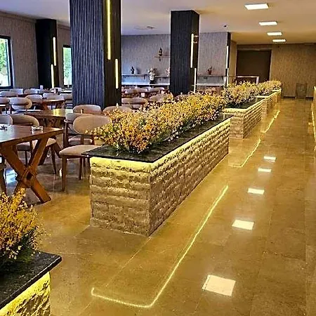 Hotel Sever *